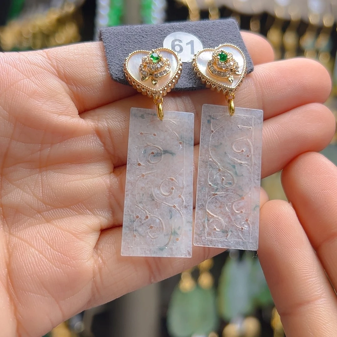 未镶嵌翡翠耳饰翡翠