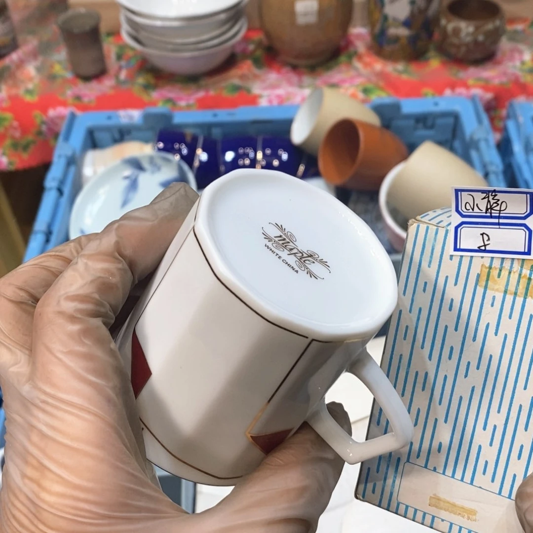 瓷片小*?提哈哈哈哈哈哈