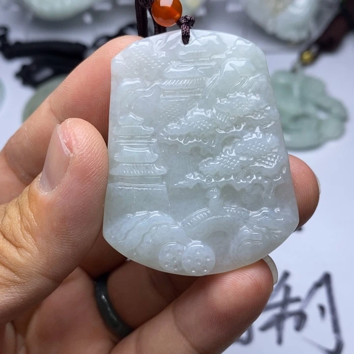 翡翠未镶嵌颈饰翡翠