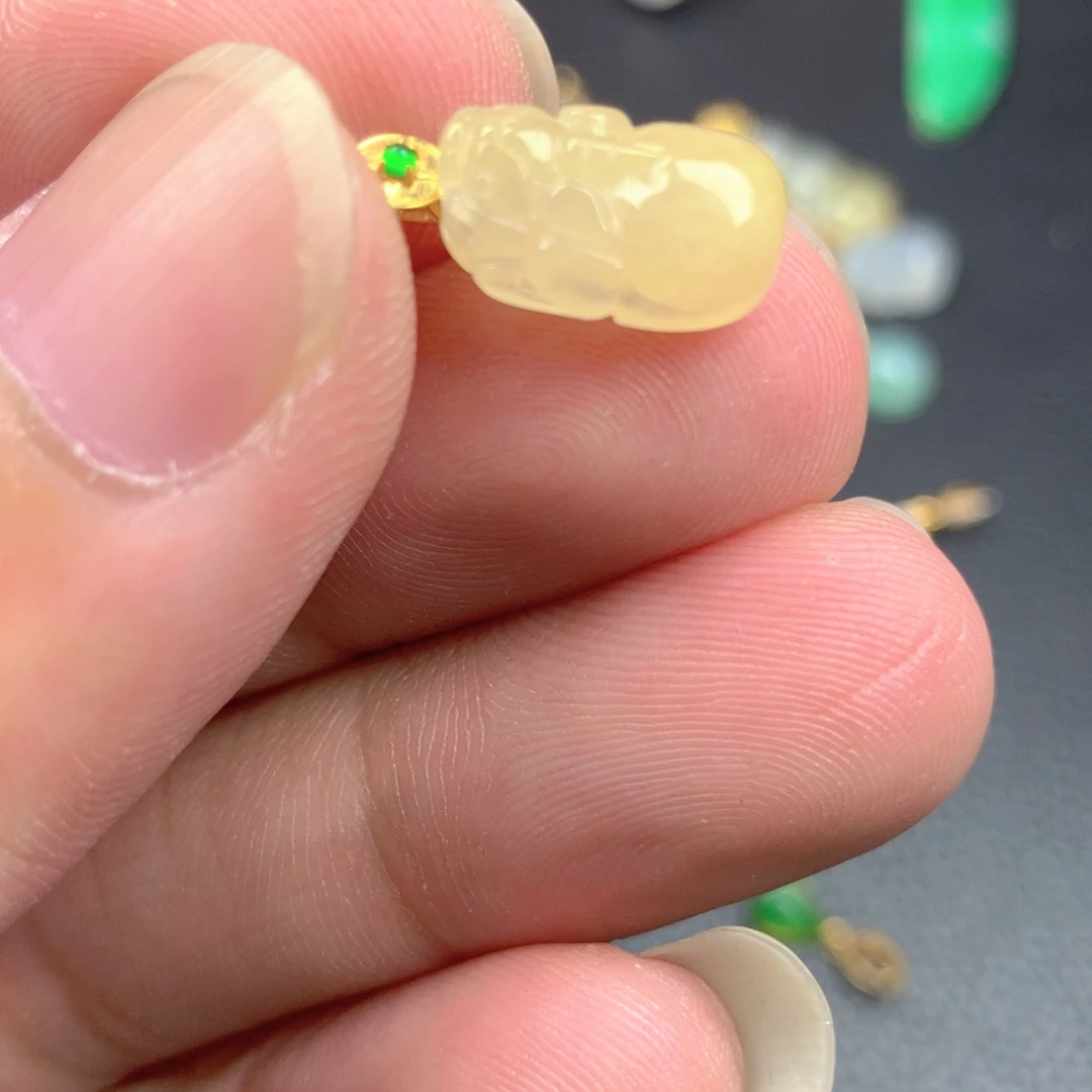 【闪购商品】翡翠18K金镶嵌颈饰翡翠