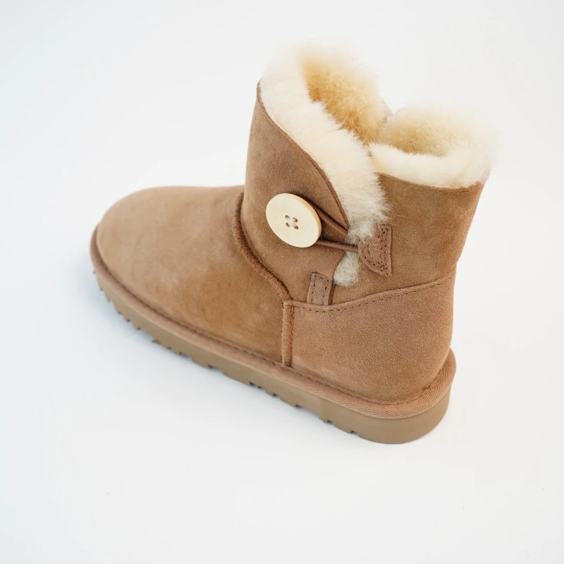 【一粒木扣】羊皮毛一体舒适女士爆款加厚保暖冬季增高雪地靴短筒