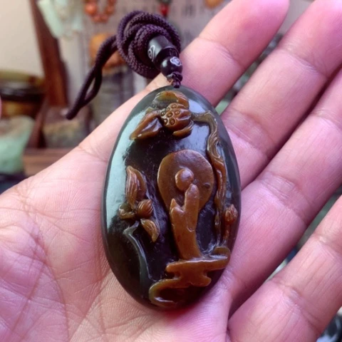 和田玉颈饰未镶嵌