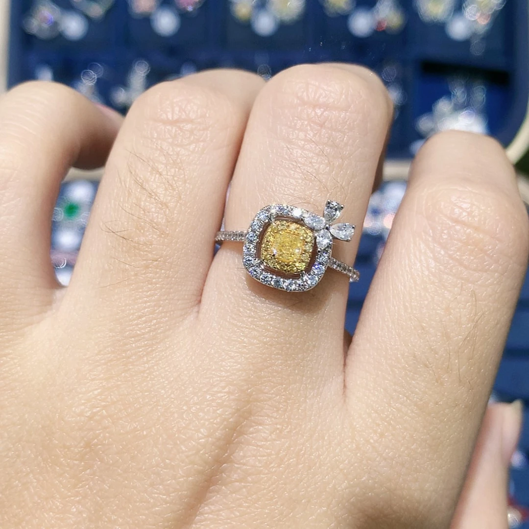 【闪购商品】18K金镶嵌戒指/指环钻石