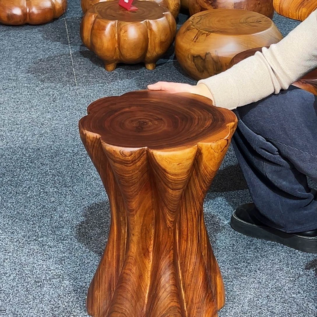 28 号香樟木尺寸：32-32-45cm