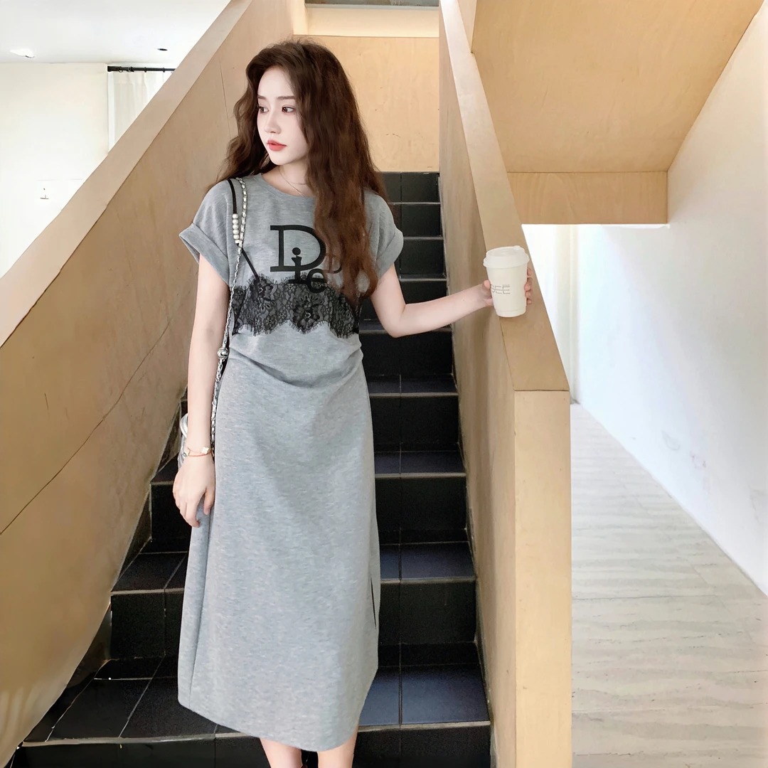 灰色设计感蕾丝拼接连衣裙女2025夏季新款慵懒气质字母印花A字裙