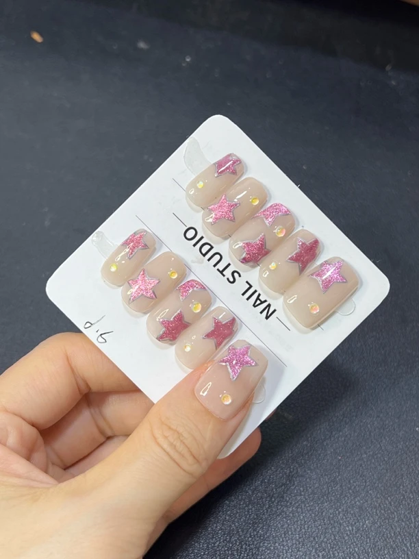 夏日多巴胺法式波点穿戴甲简约显白高级感氛围美甲2296