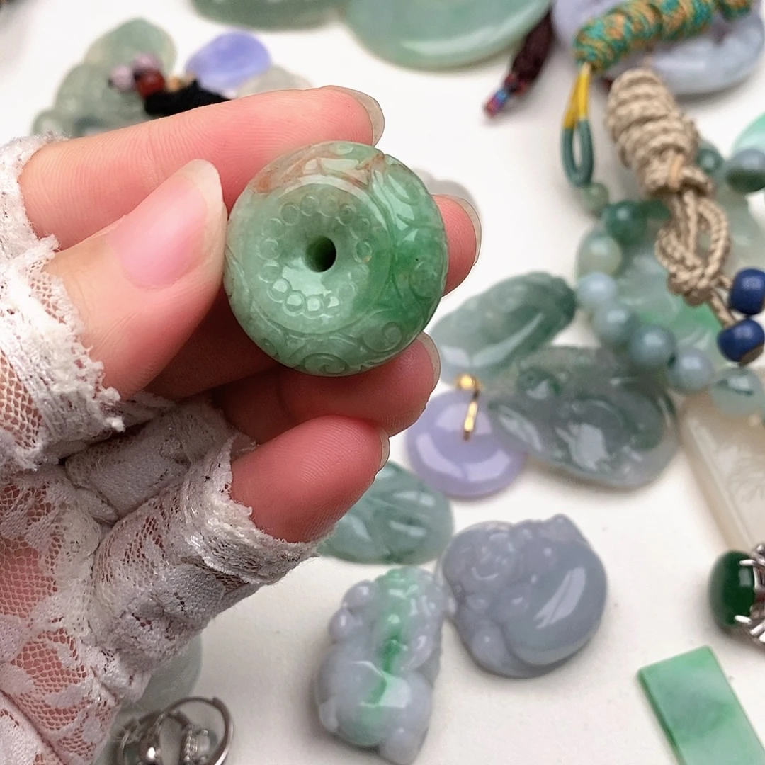 翡翠未镶嵌颈饰仿古扣