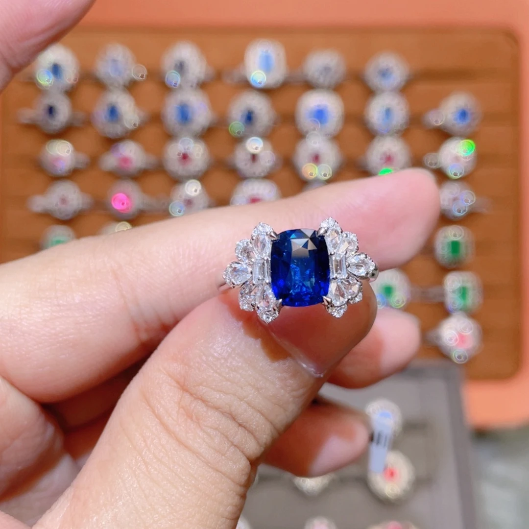 蓝宝石戒指18K金镶嵌2.06ct 皇家蓝