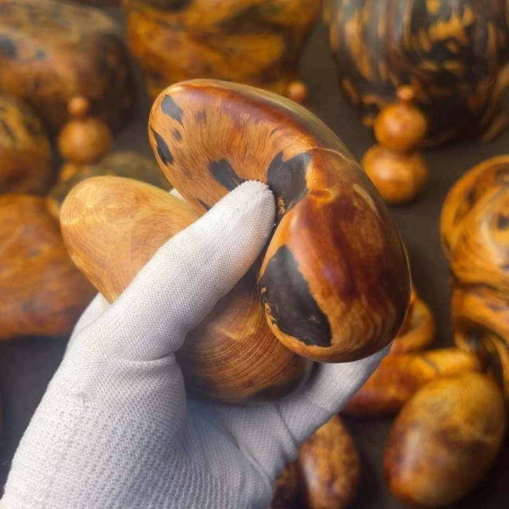 王***赢松木长白山琥珀木