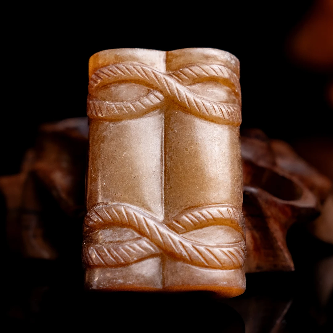 明代和田玉绳纹双管玉珒