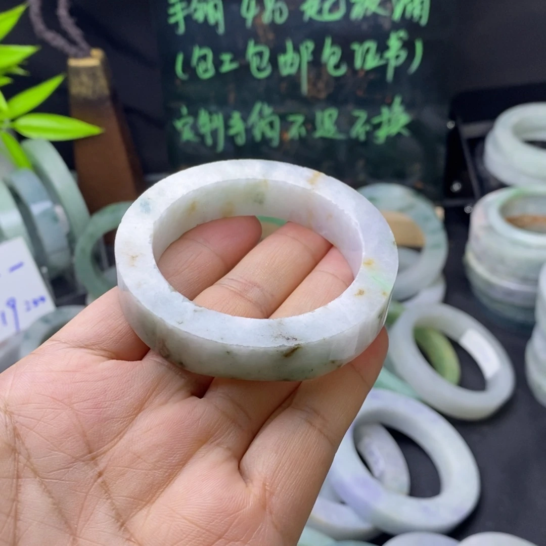 定制翡翠手镯未镶嵌
