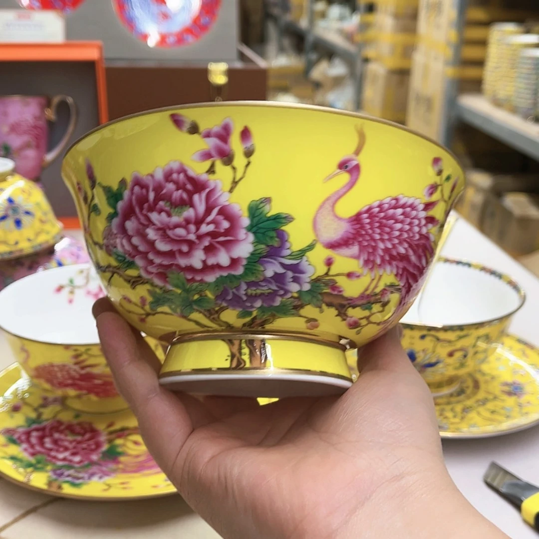 【闪购商品】骨瓷6英寸2黄。。。。。