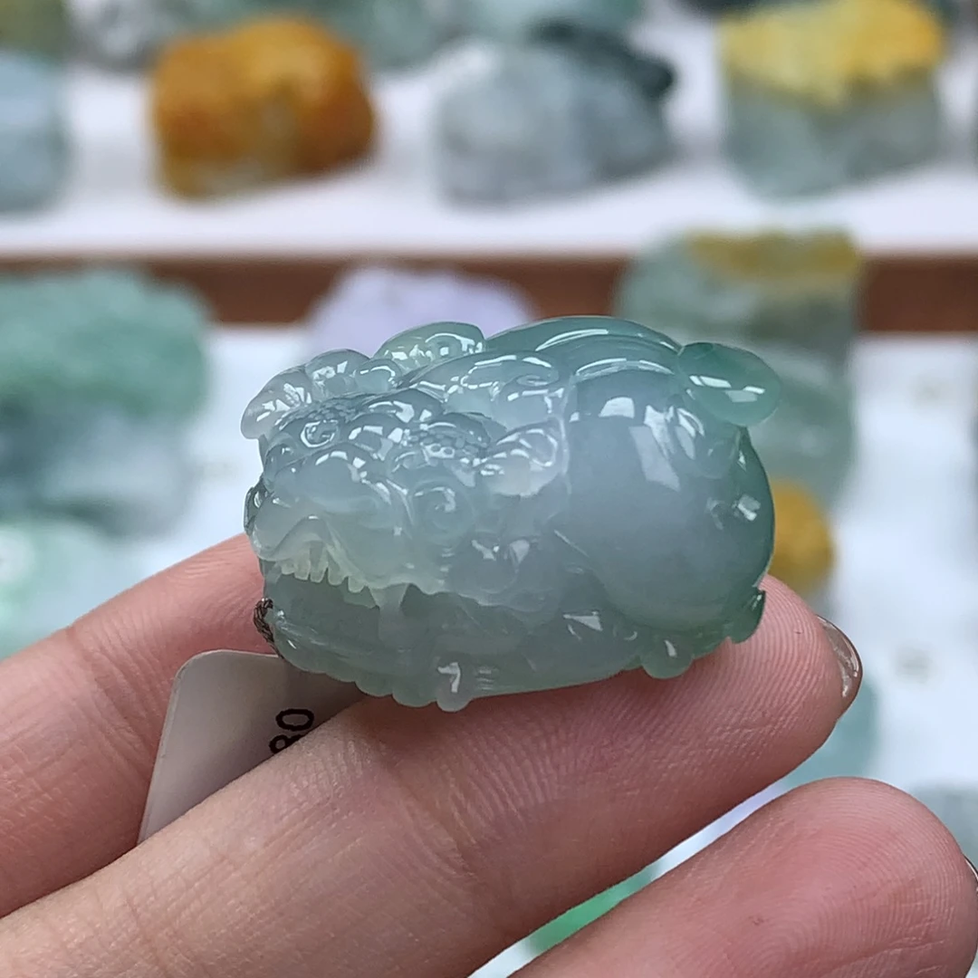 翡翠未镶嵌颈饰翡翠貔貅21