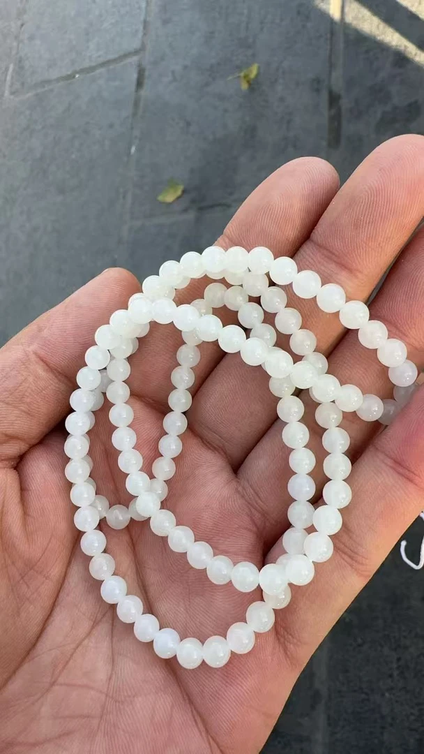 和田玉项链 11.27小杨 颜色不同 多样性发一单 卡5左右