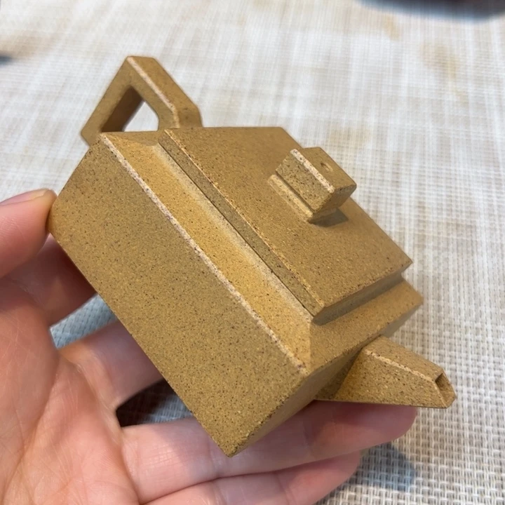 茶壶紫砂方山，容量100毫升，黄金段