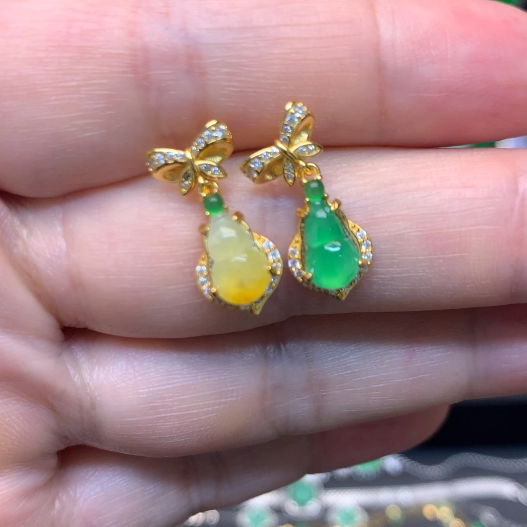 翡翠未镶嵌耳饰有纹