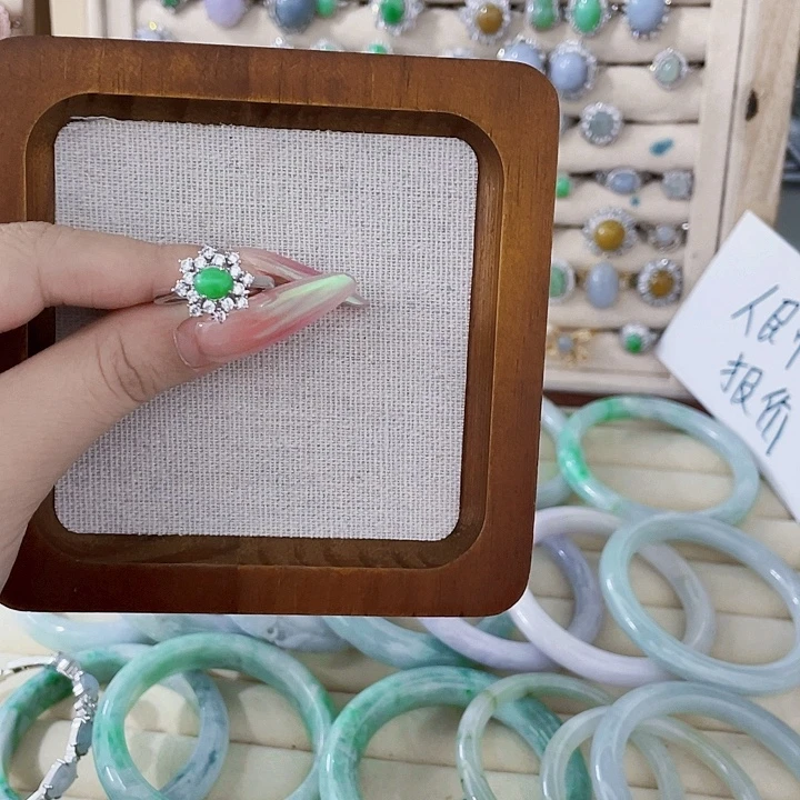 翡翠未镶嵌颈饰天然翡翠Ａ货