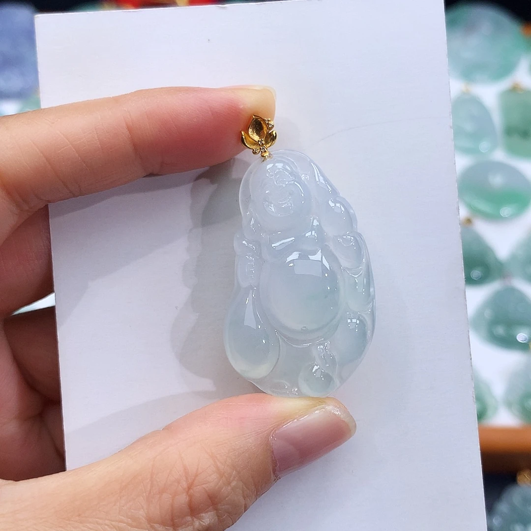 翡翠18K金镶嵌颈饰翡翠吊坠