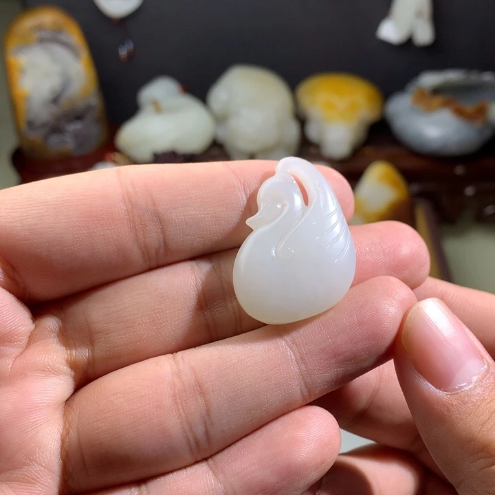 和田玉未镶嵌挂件