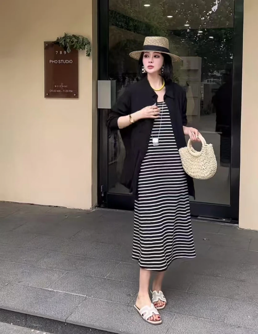 25年网红时尚洋气衬衫外套+条纹吊带裙两件套