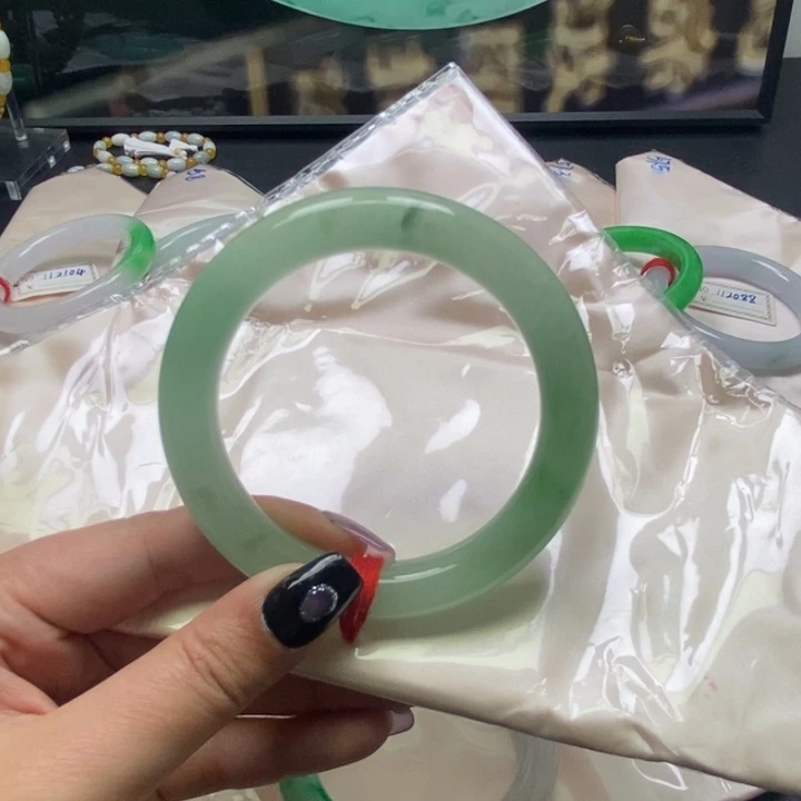 梓***颖闪购为准 一物一图