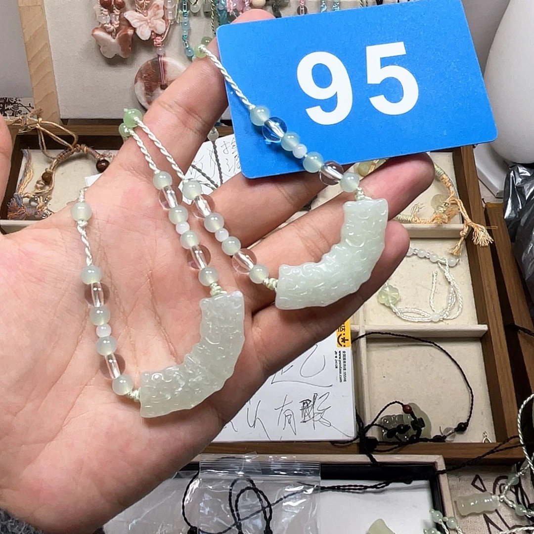 蛇纹石玉合金颈饰