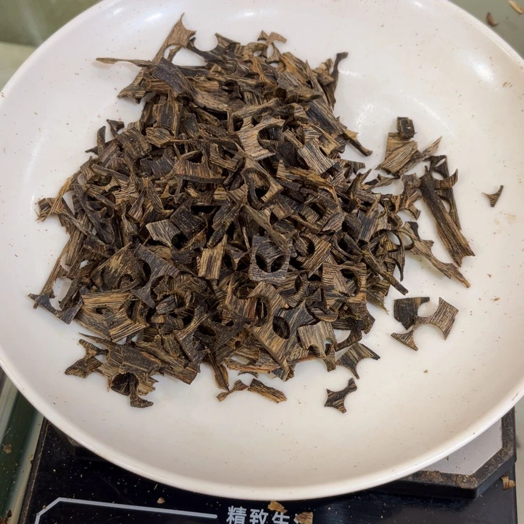 ****5沉香摆件沉香棋楠片油50