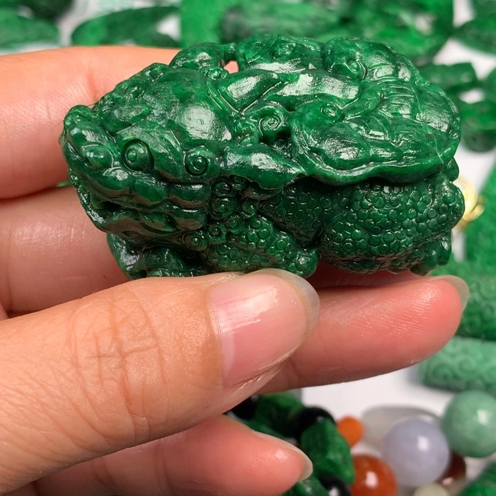 定制翡翠未镶嵌翡翠