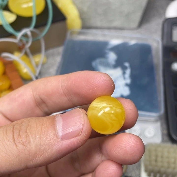 老***好琥珀未镶嵌珠宝奇石
