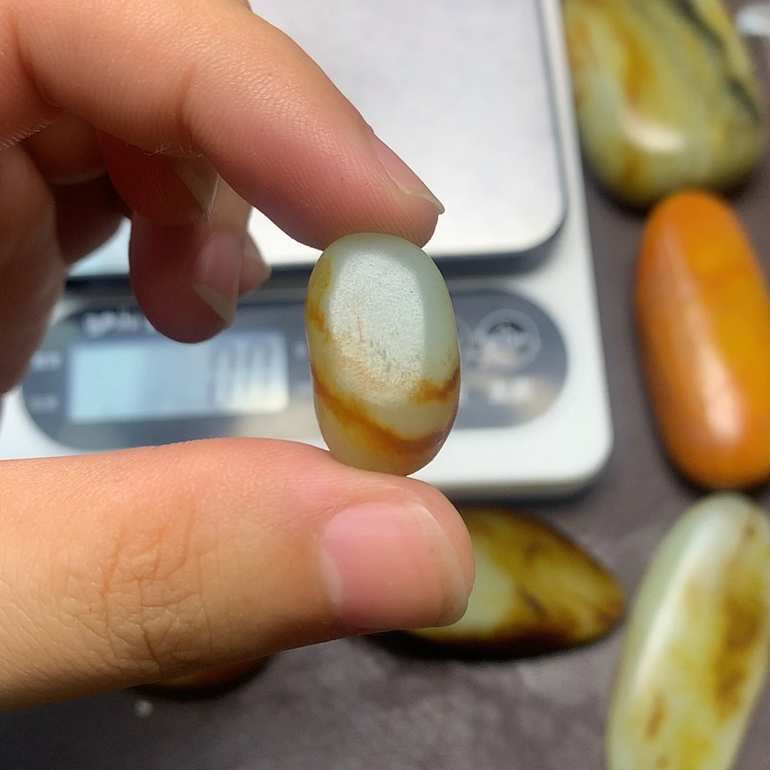 和田玉（糖玉）未镶嵌挂件