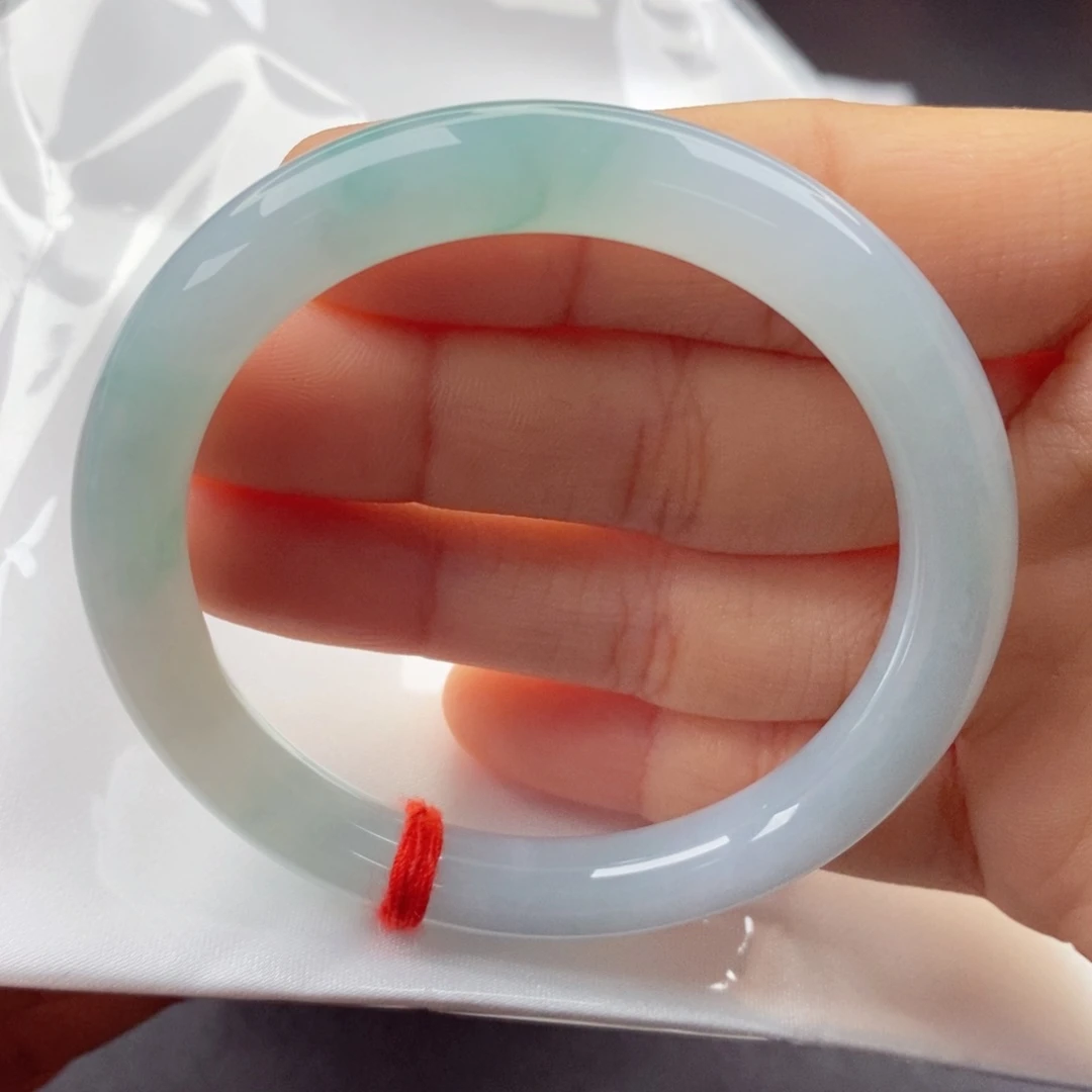 翡翠手镯（圆镯）未镶嵌