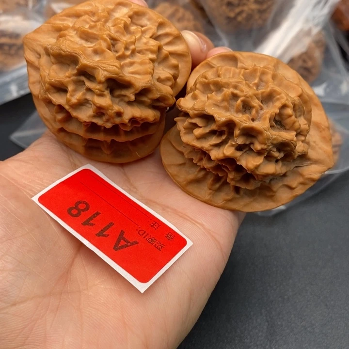 吊坠文玩核桃核桃