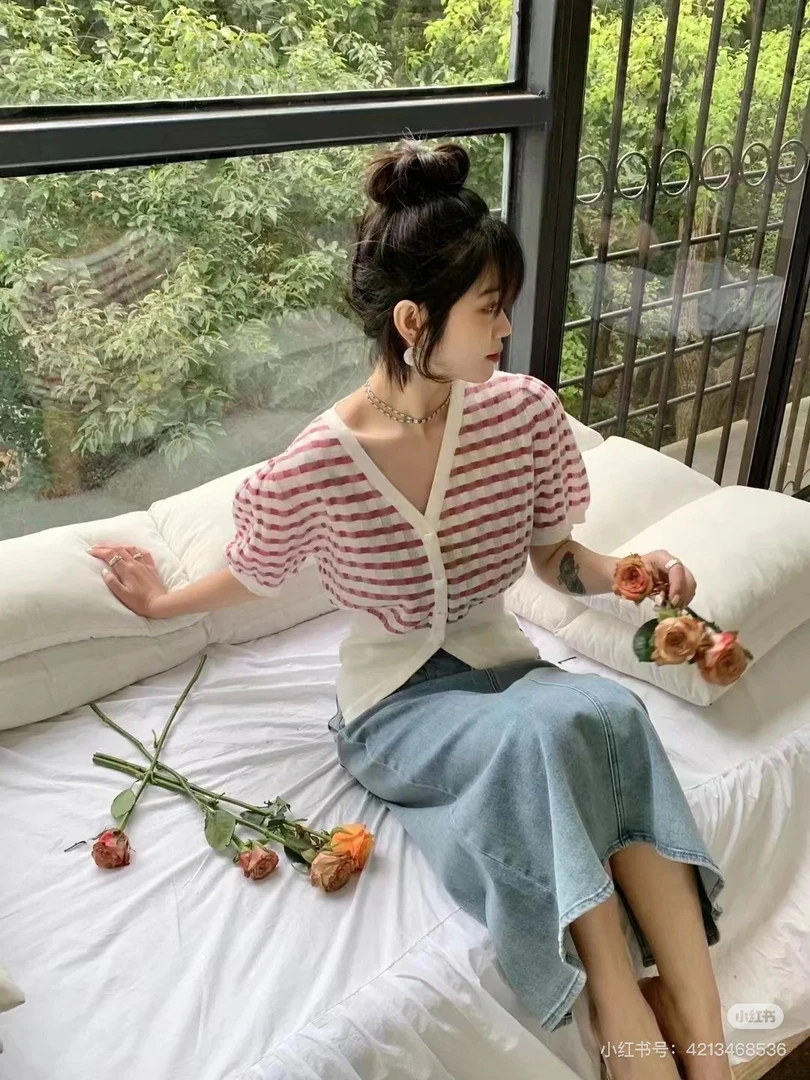 女款短袖时尚休闲百搭短款夏季条纹