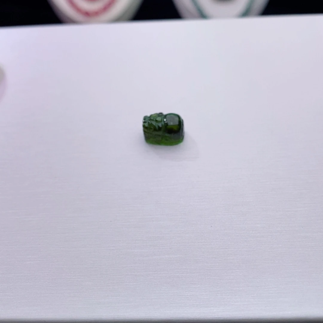 未镶嵌单颗貔貅m碧玺