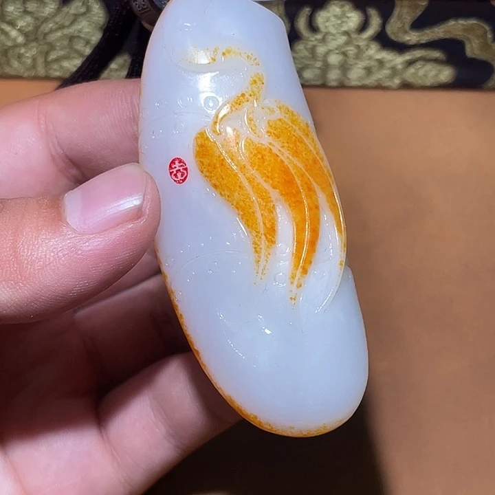 两***人颈饰未镶嵌和田玉CC