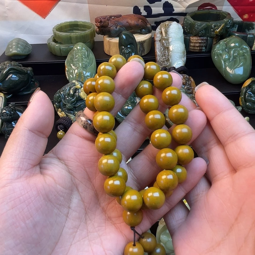 透闪石质玉未镶嵌手链