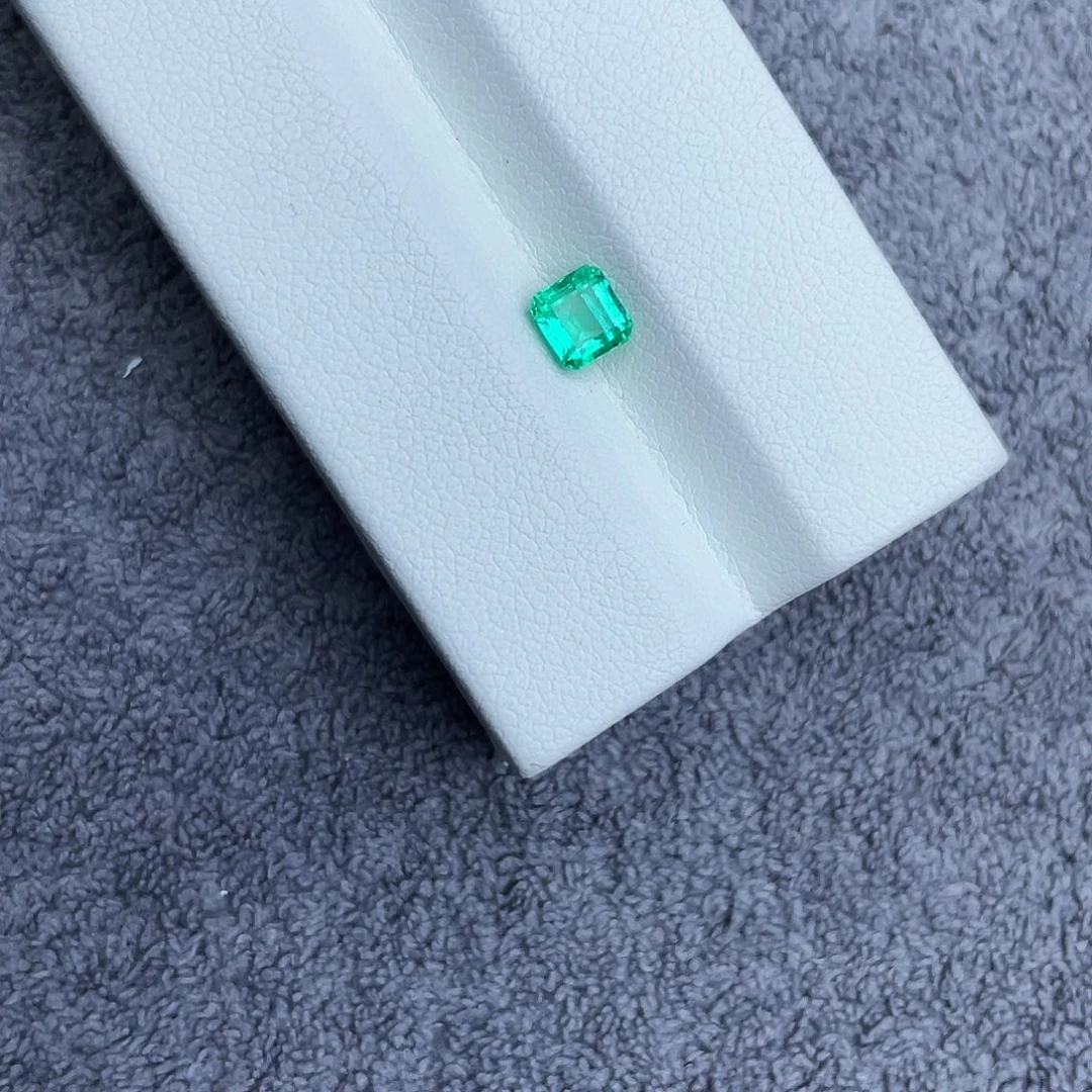 祖母绿裸石0.528Ct