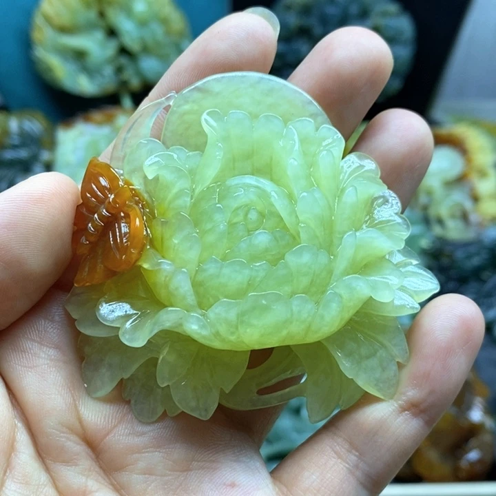 未镶嵌蛇纹石玉挂件