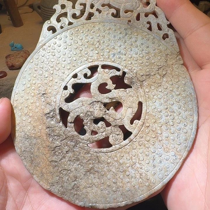 闻***省和田玉（糖玉）未镶嵌颈饰