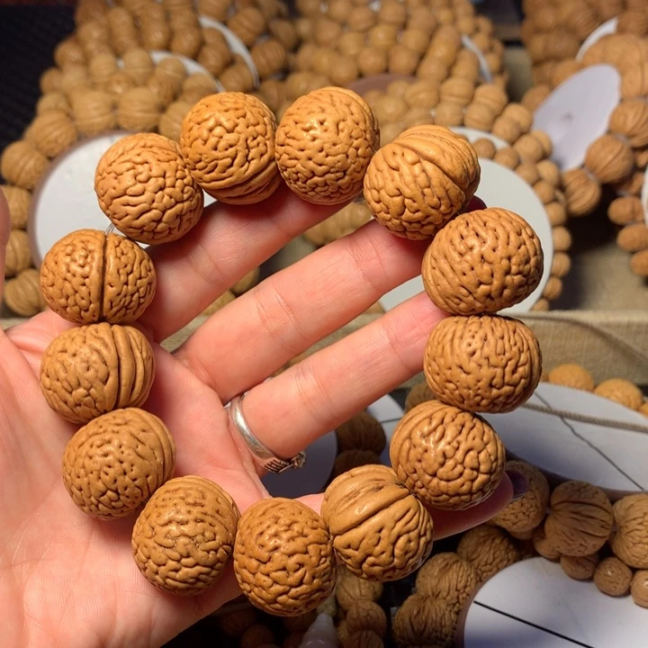 桃核手串萌**尔6号链接,。。。。。。