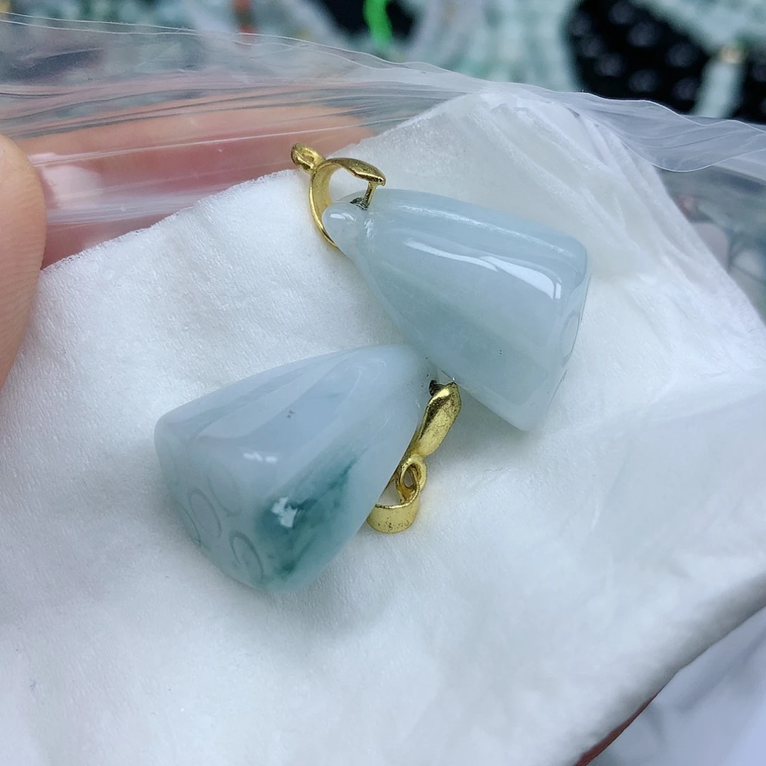 翡翠颈饰未镶嵌手串