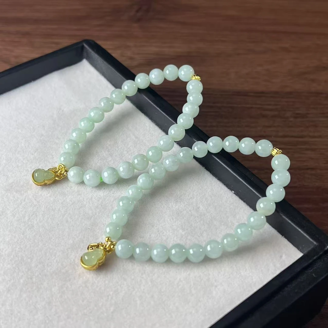 【睿泽鉴宝】翡翠手串多样性发一有瑕 7mm AE1086