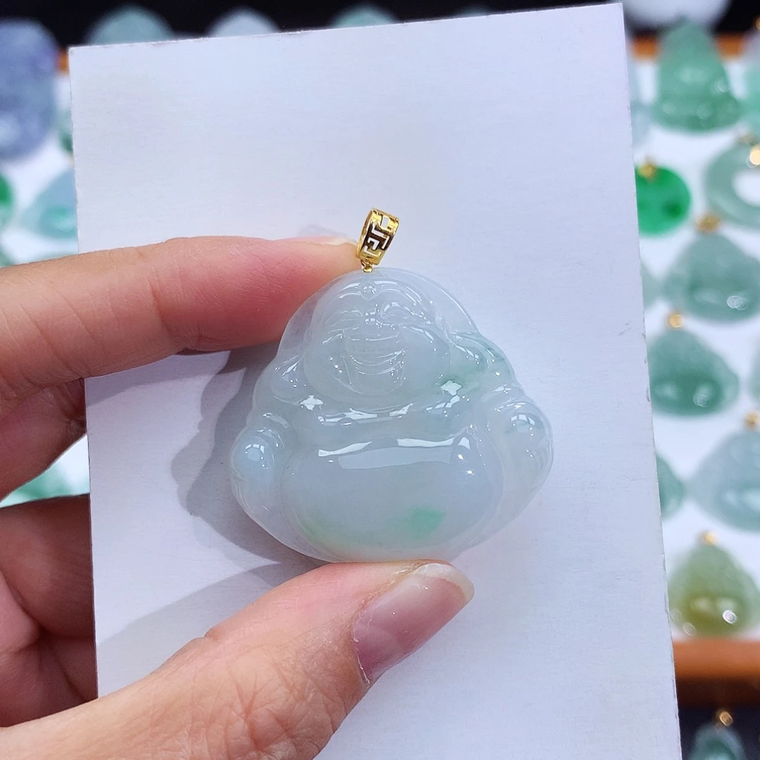 翡翠18K金镶嵌颈饰翡翠吊坠