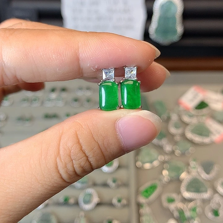 翡翠未镶嵌耳饰耳钉