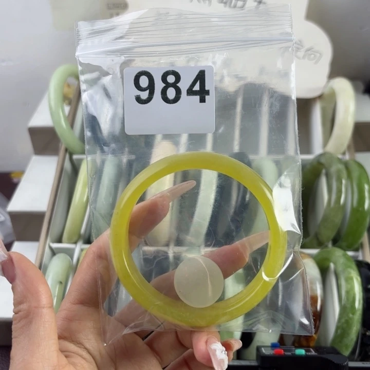 蛇纹石玉未镶嵌手镯K**i