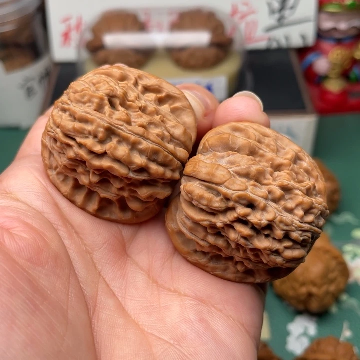 【闪购商品】文玩核桃吊坠39.5楼子