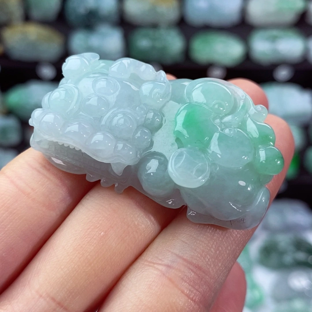 翡翠颈饰未镶嵌天然