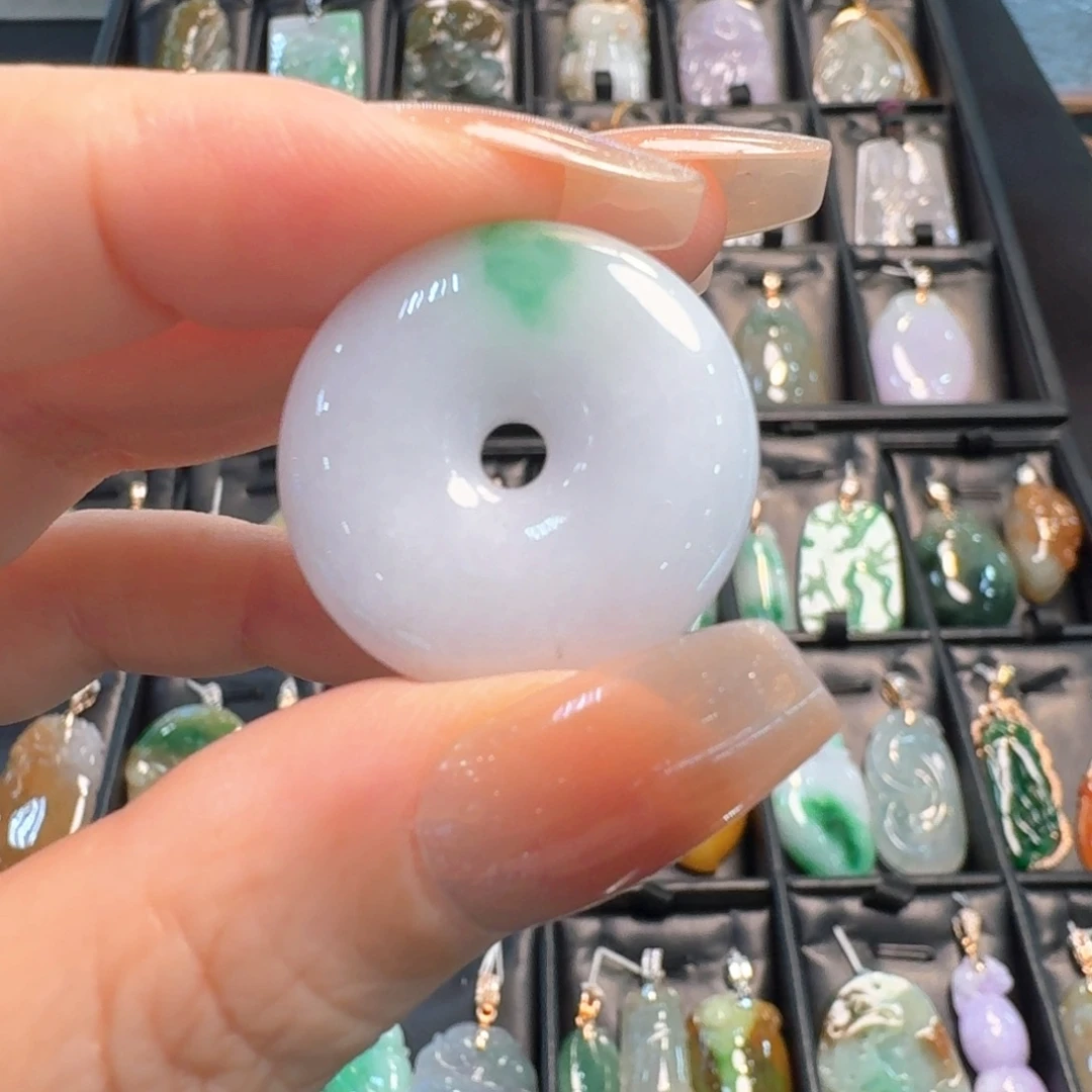 翡翠未镶嵌项链平安扣