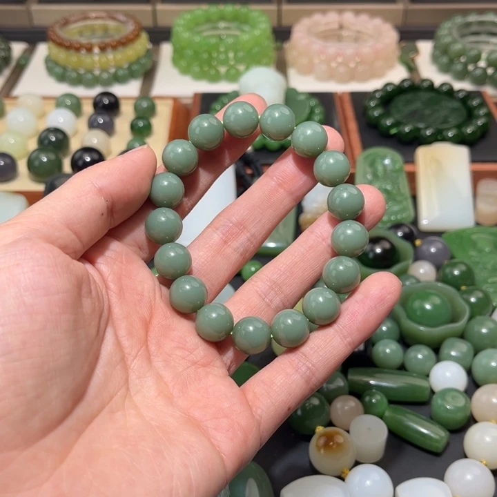 和田玉未镶嵌珠宝半成品俄碧瓷蓝卡12手串