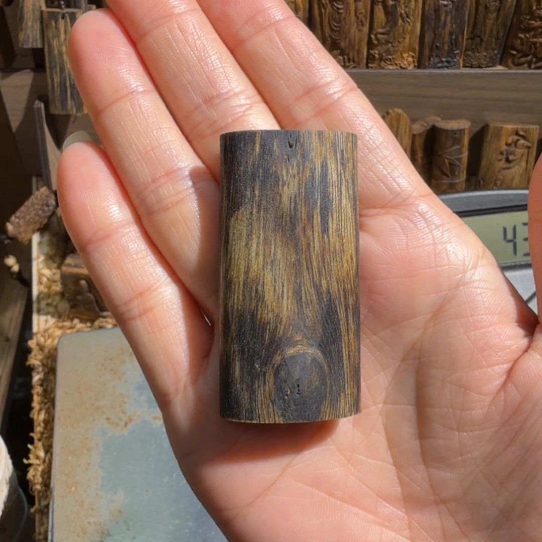 沉香碎屑沉香绿棋楠块料9.7克